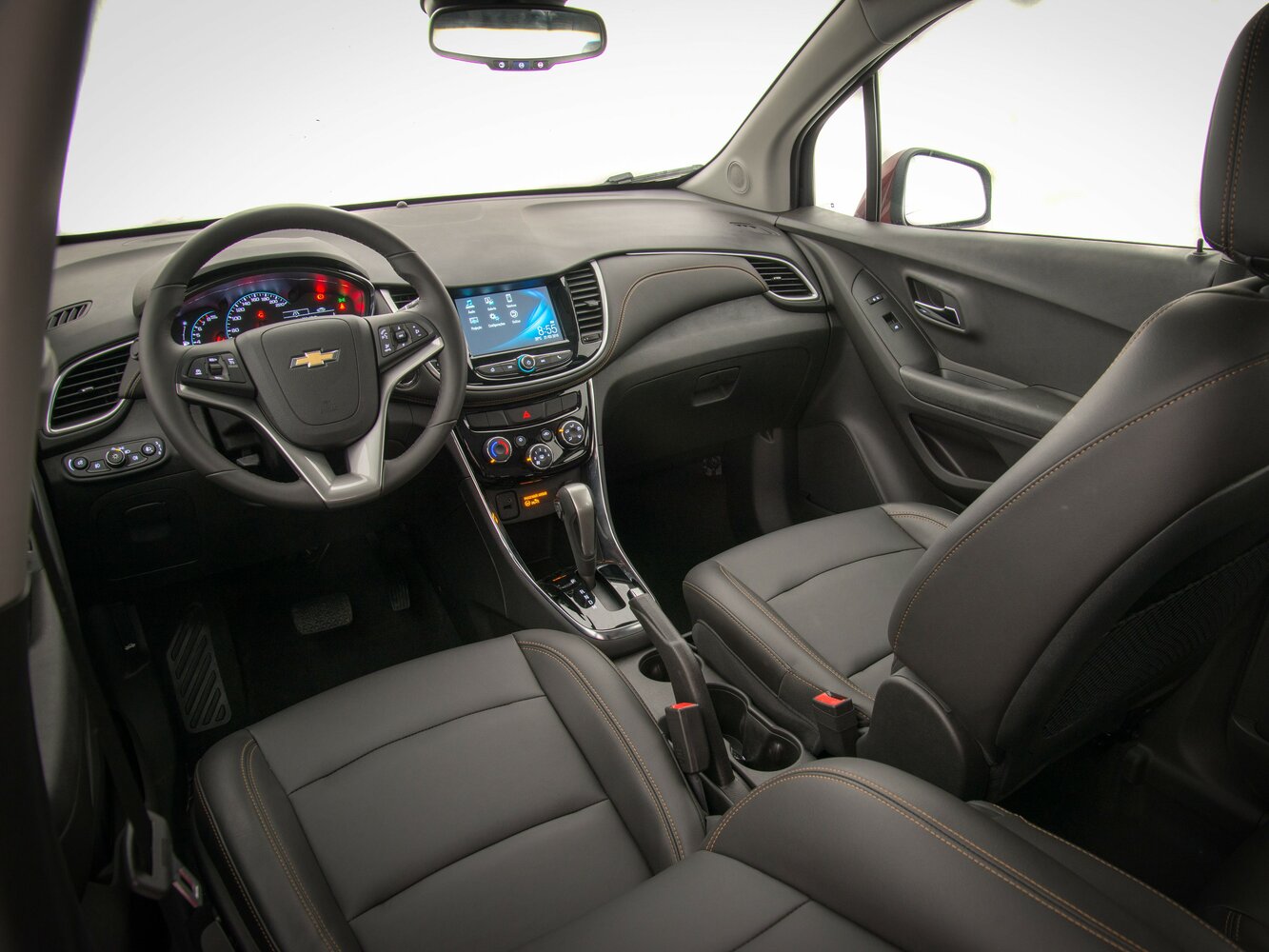 Chevrolet Tracker, III facelift, 2016–2021, SUV 5 door: Front cabin