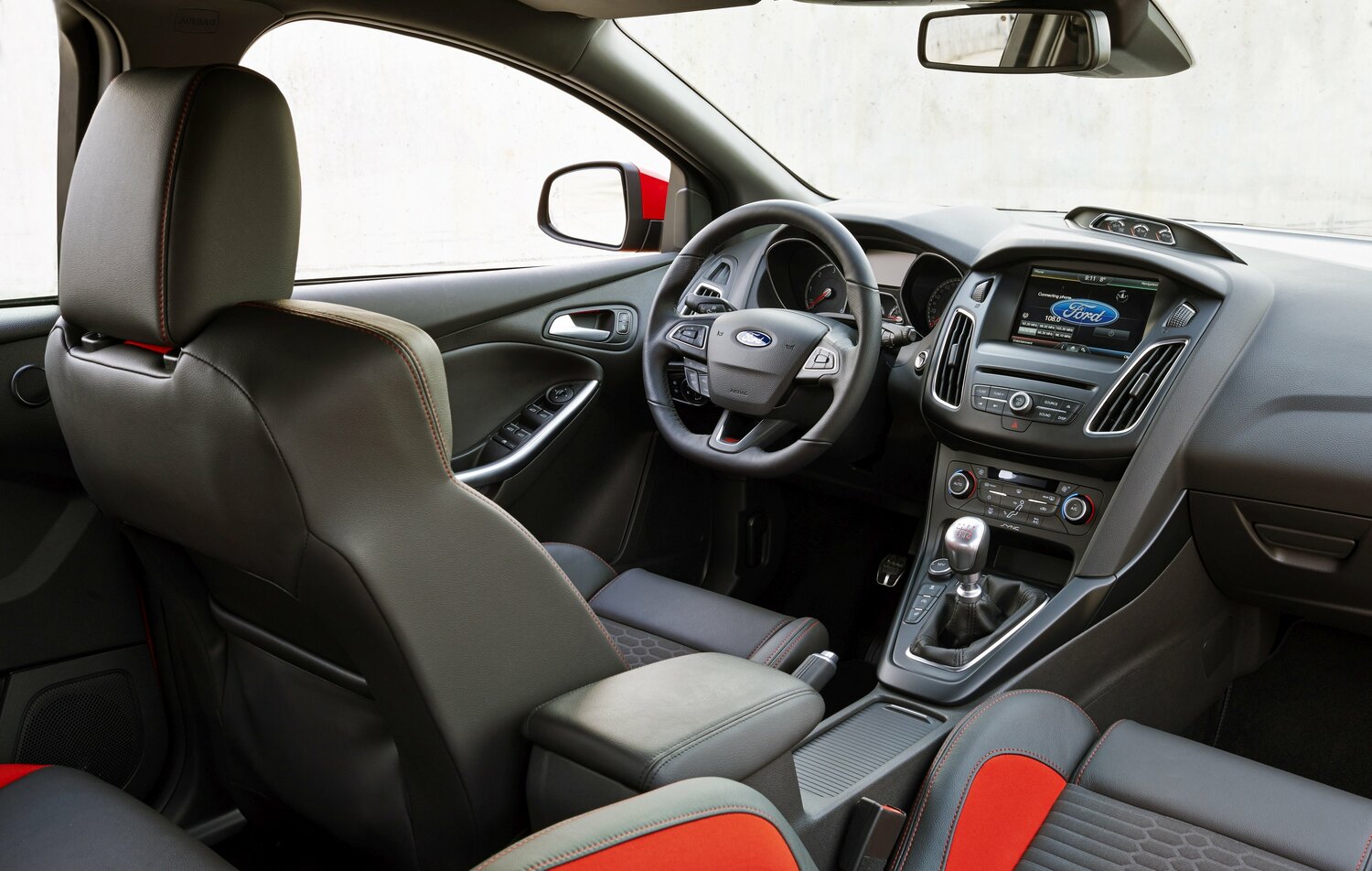 Ford Focus ST, III facelift, 2015–2018, Hatchback 5 door: Front cabin