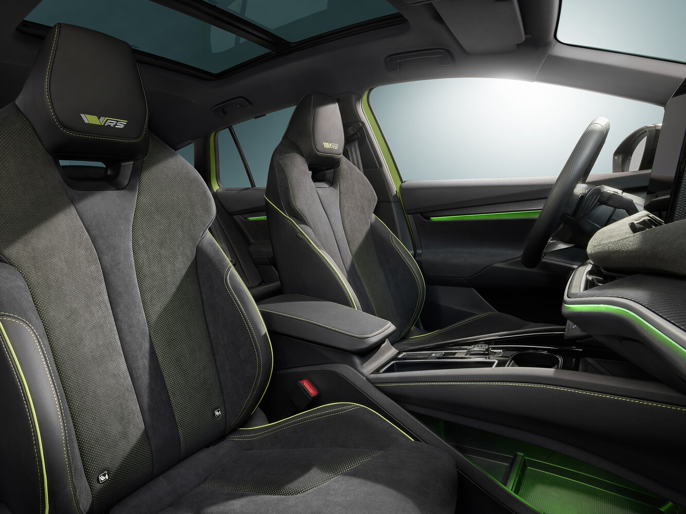 Skoda Enyaq RS, I, 2022–2025, Внедорожник 5 дв.: Передняя часть салона