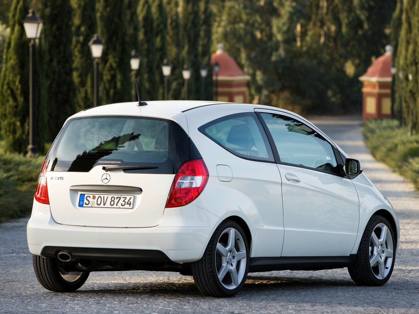 Mercedes-Benz A-Класс, II (W169) Рестайлинг, 2008–2012, Хэтчбек 3 дв.: Вид сзади в три четверти