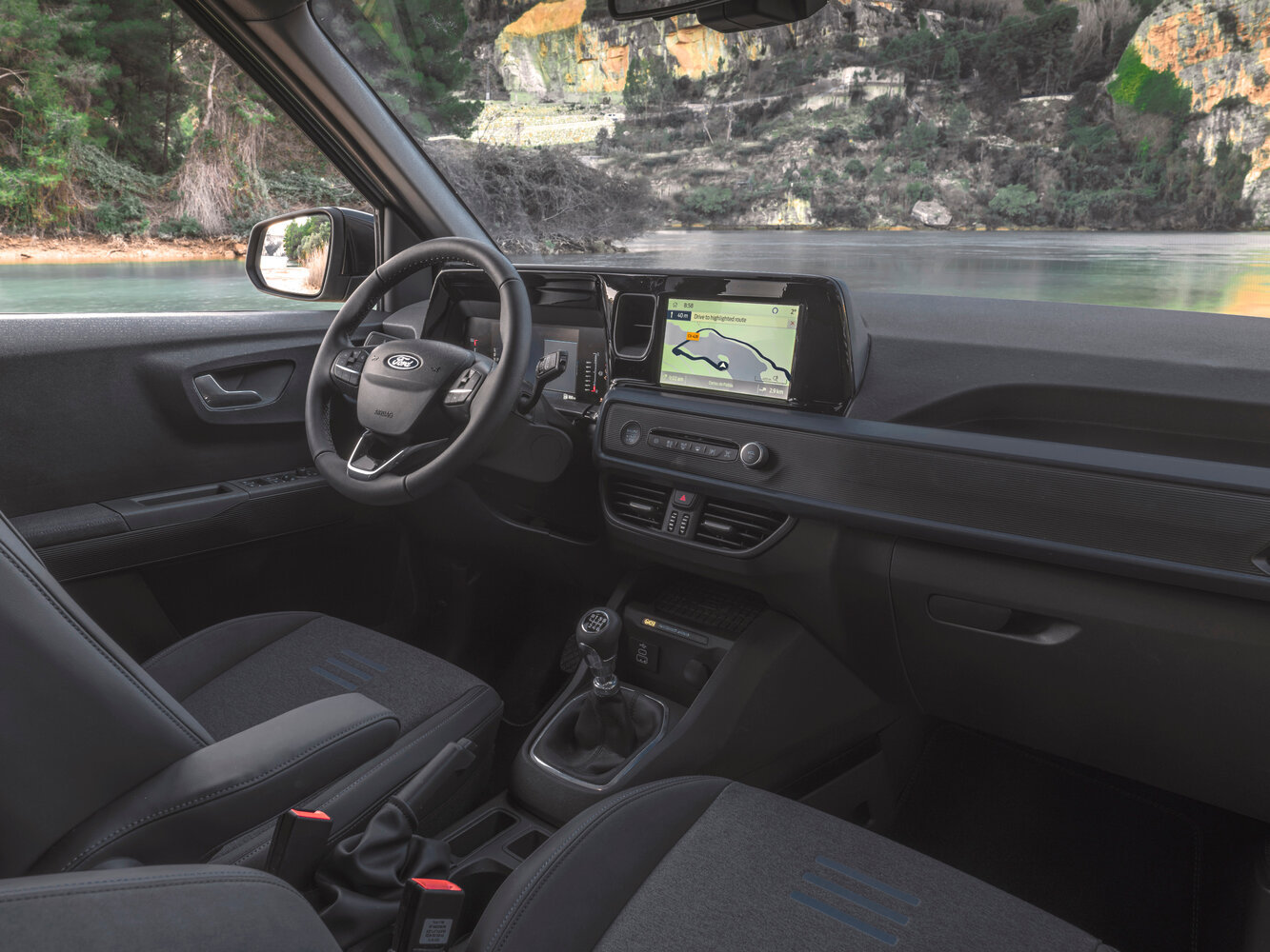 Ford Tourneo Courier, II, 2023–2026, Compact MPV: Front cabin