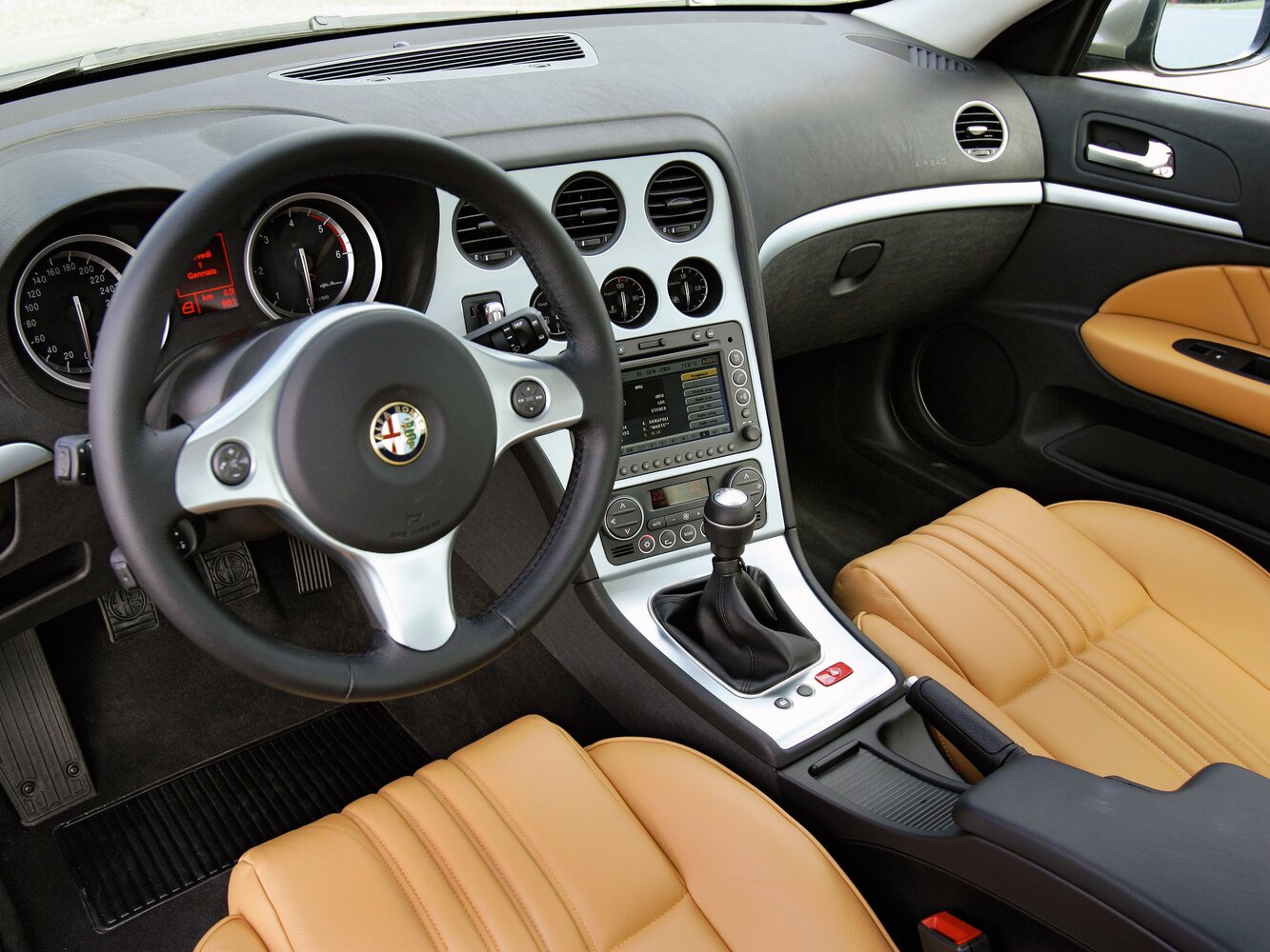 Alfa Romeo 159, , 2005–2011, Sedan: Front cabin