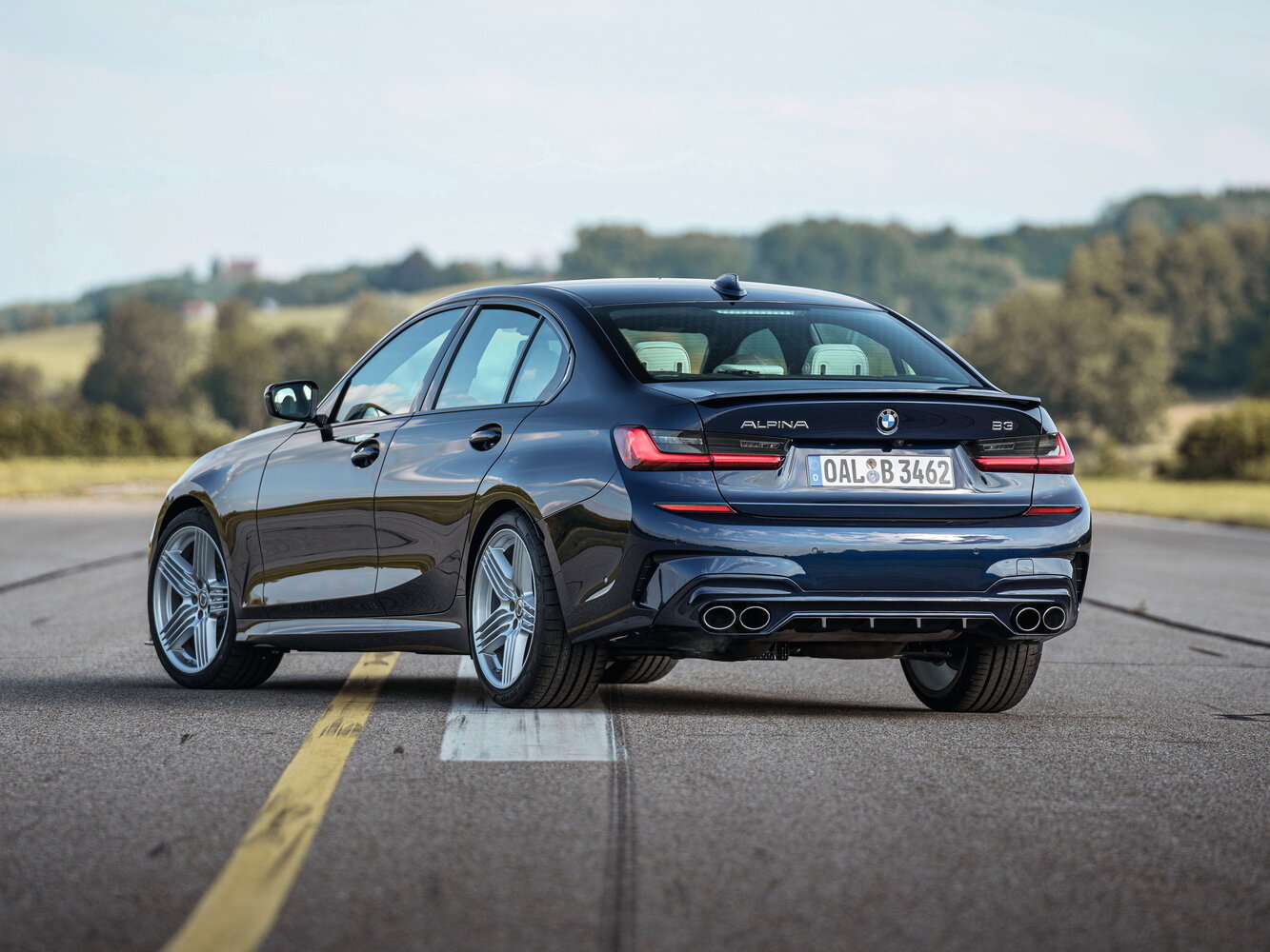 Alpina B3, G20, 2019–2022, Sedan: Rear three-quarter view