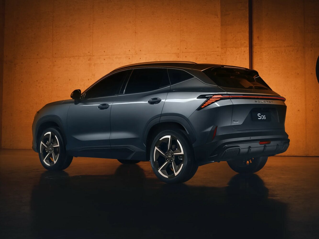Soueast S06, , 2025–2026, SUV 5 door: Rear three-quarter view