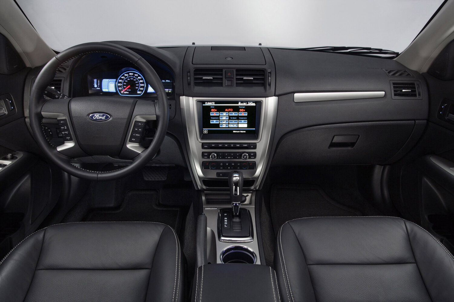 Ford Fusion (North America), I Рестайлинг, 2009–2012, Седан: Передняя панель