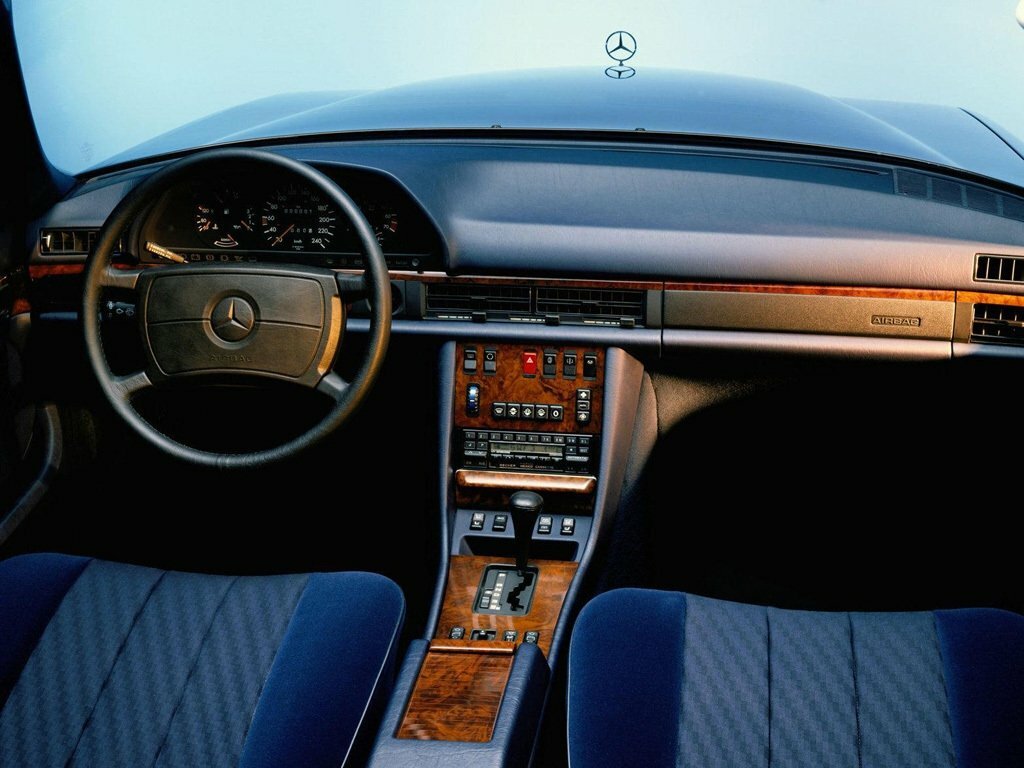 Mercedes-Benz S-Класс, II (W126) Рестайлинг, 1985–1991, Седан: Передняя часть салона