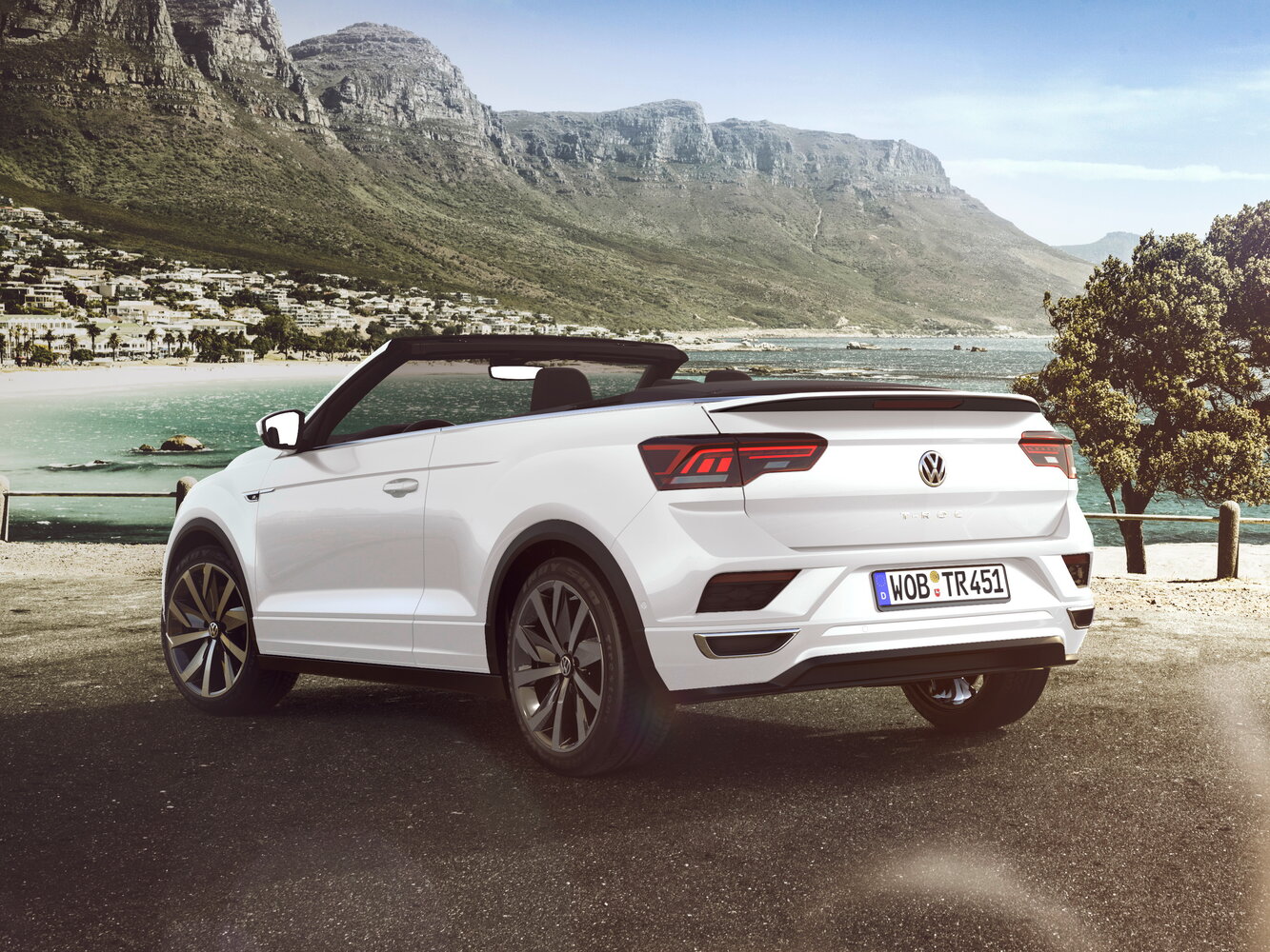 Volkswagen T-Roc, I, 2017–2021, Кабриолет: Вид сзади в три четверти
