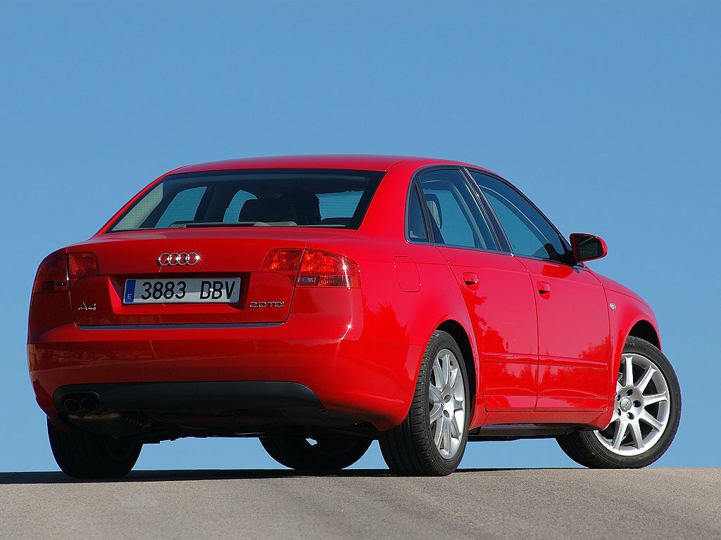 Audi A4, III (B7), 2004–2009, Седан: Вид сзади в три четверти