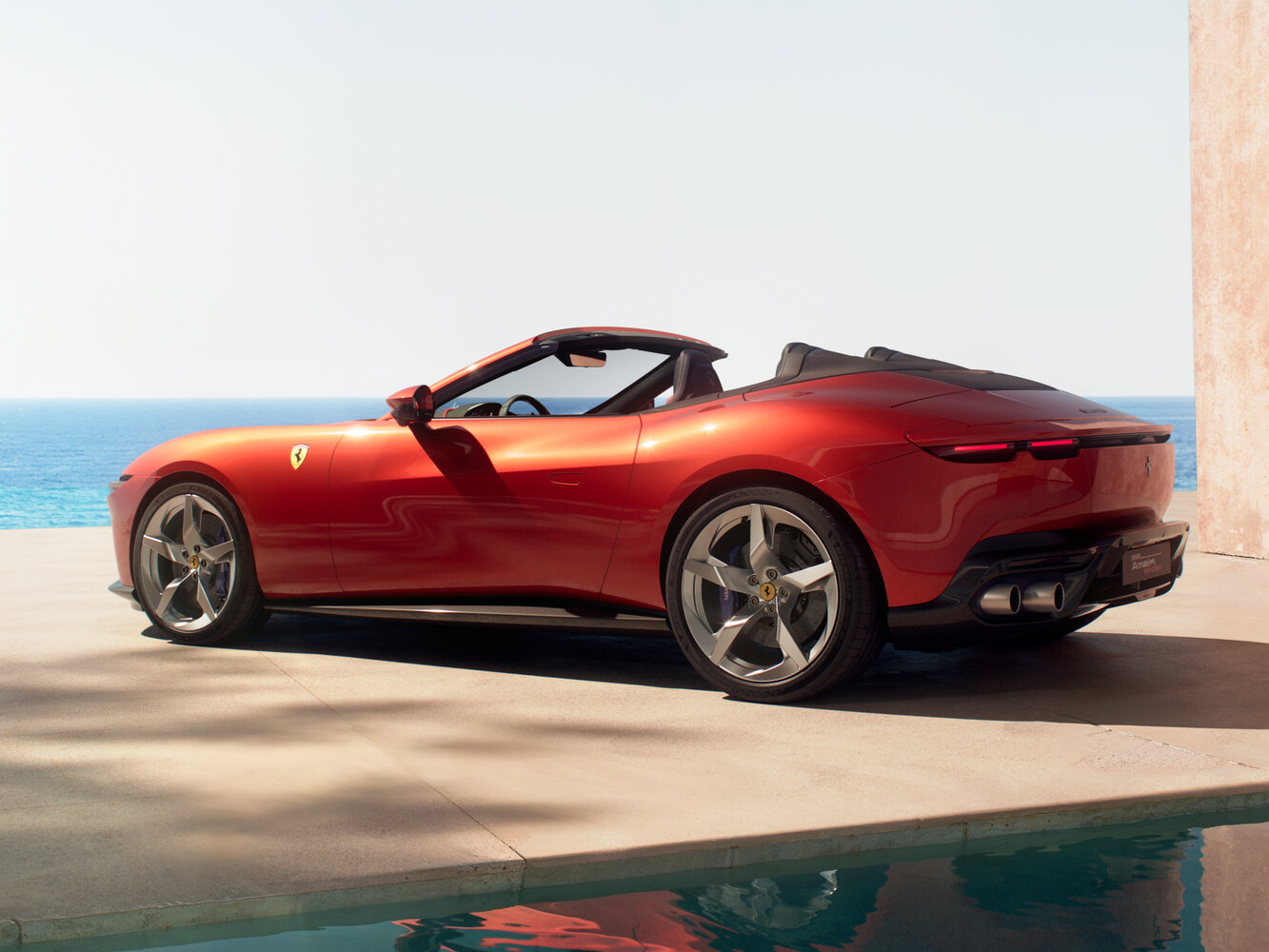 Ferrari Amalfi, , 2025–2026, Convertible Spider: Rear three-quarter view