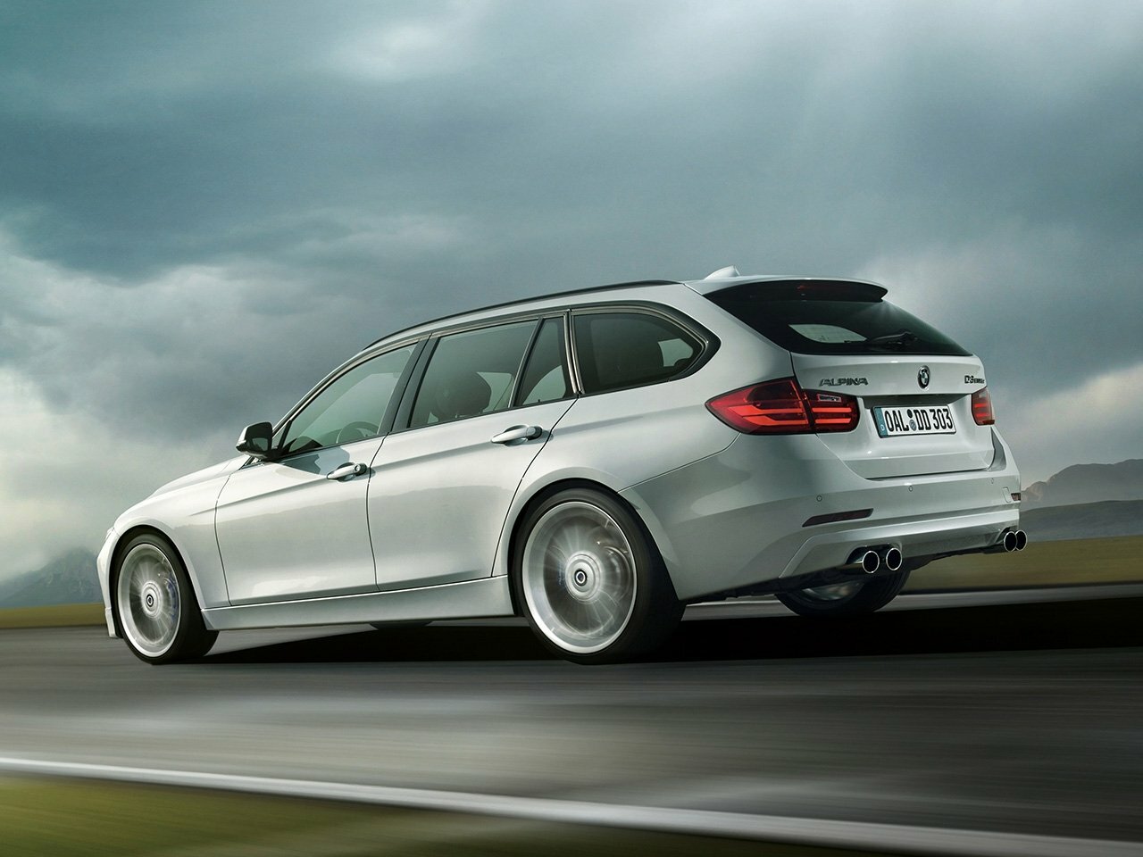 Alpina D3, F30, 2013–2017, Универсал 5 дв.: Вид сзади в три четверти