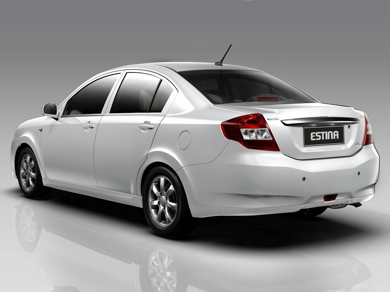 Vortex Estina, II (FL-C), 2012–2013, Sedan: Rear three-quarter view