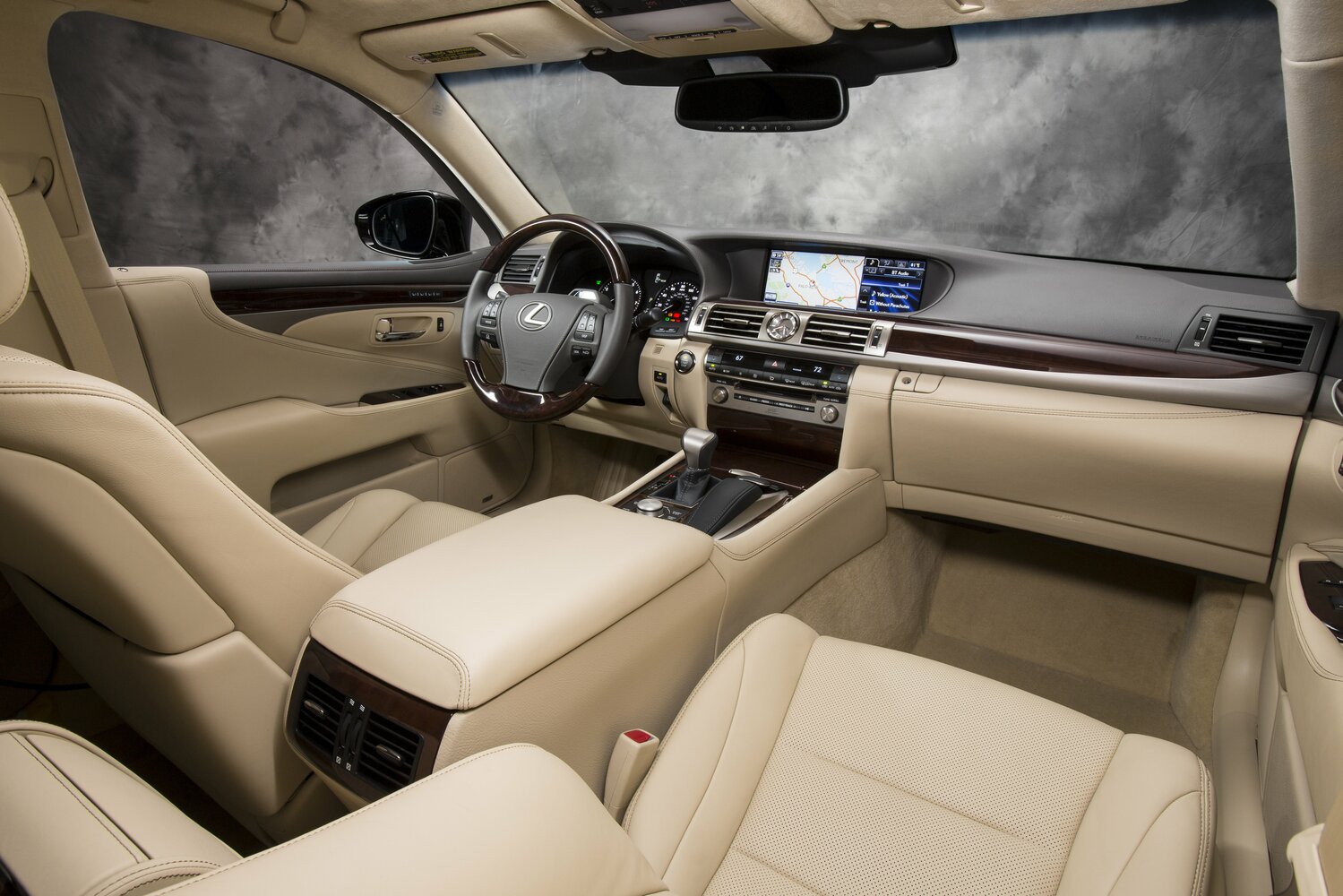 Lexus LS, IV Рестайлинг 2, 2012–2017, Седан Long: Передняя часть салона