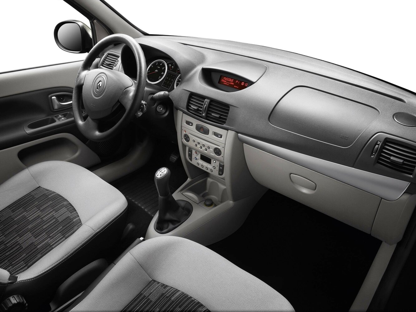 Renault Symbol, ll, 2008–2012, Sedan: Front cabin