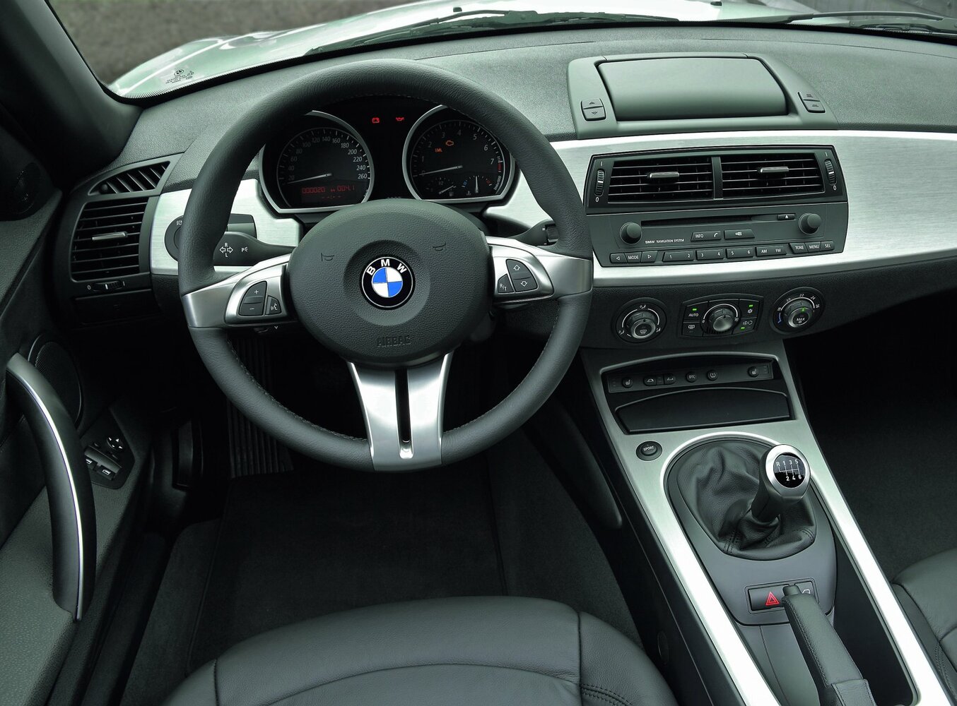 BMW Z4, I (E85/E86) Рестайлинг, 2005–2009, Родстер: Передняя панель