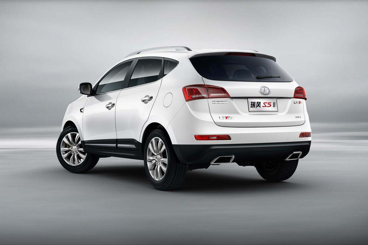 JAC S5 (Eagle), I facelift, 2018–2021, SUV 5 door: Rear three-quarter view