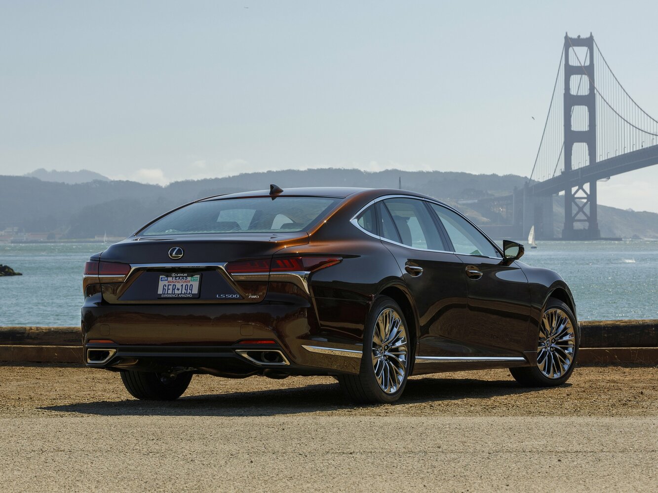 Lexus LS, V, 2017–2021, Седан: Вид сзади в три четверти