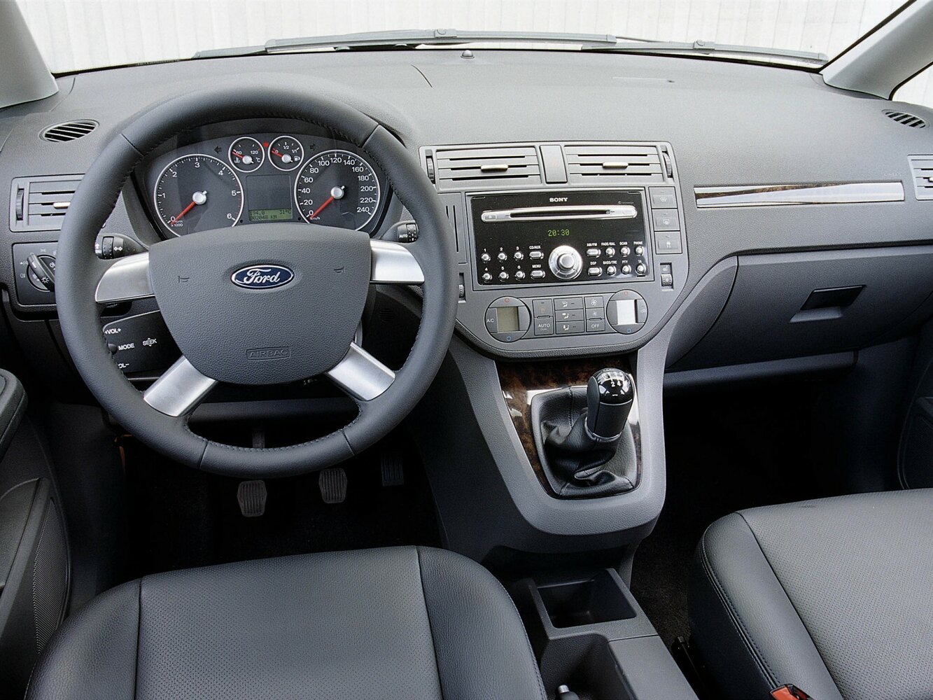 Ford C-MAX, I, 2003–2007, Компактвэн: Передняя панель