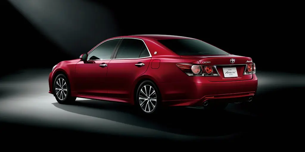 Toyota Crown, 14 поколение, S210, рестайлинг, Седан, Япония, 10.2015 - 05.2018: фото поколения 6