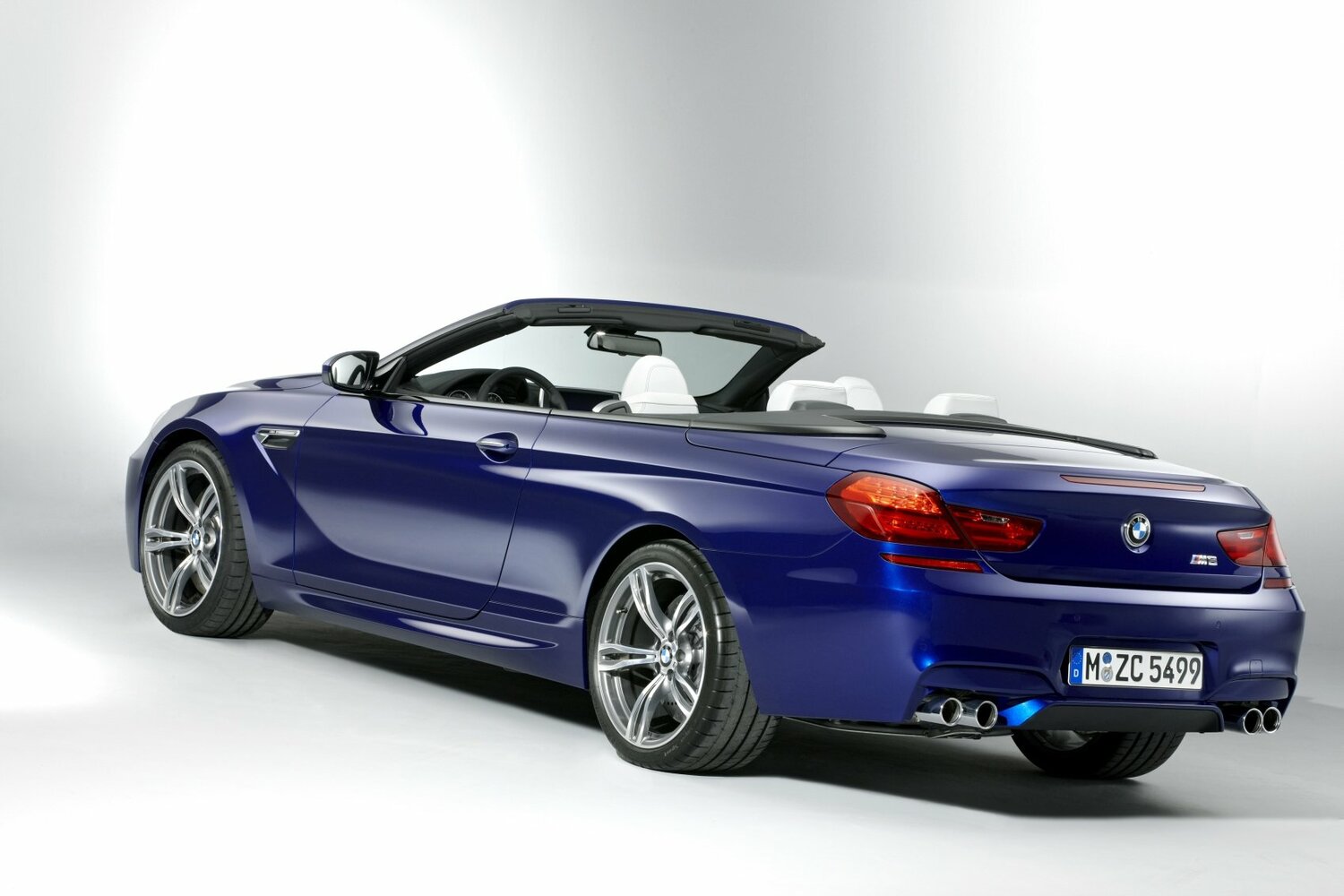BMW M6, III (F06/F13/F12), 2012–2018, Кабриолет: Вид сзади в три четверти