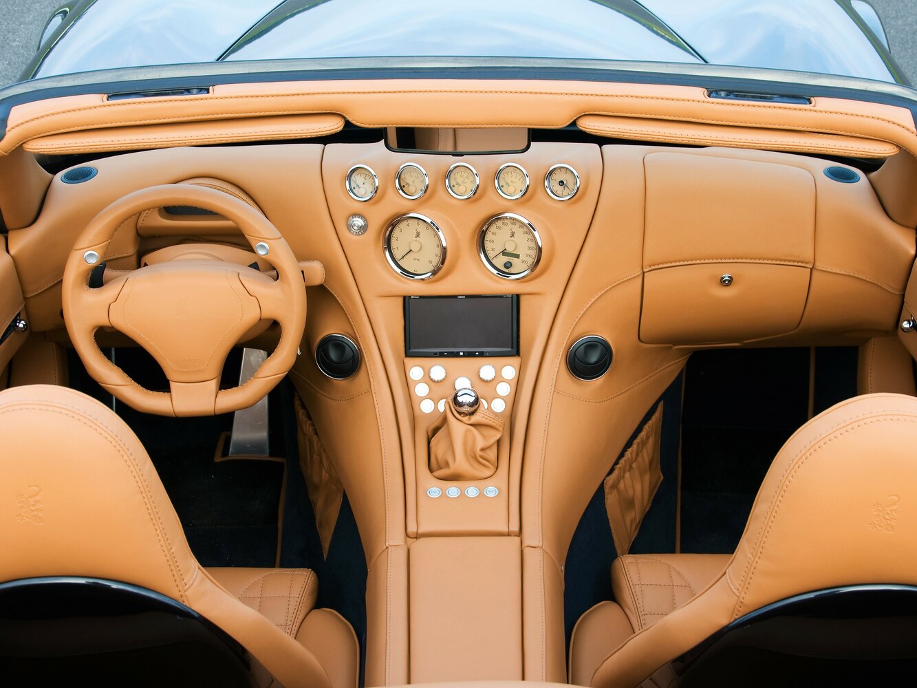 Wiesmann Roadster, III (MF4), 2009–2014, Родстер: Передняя панель
