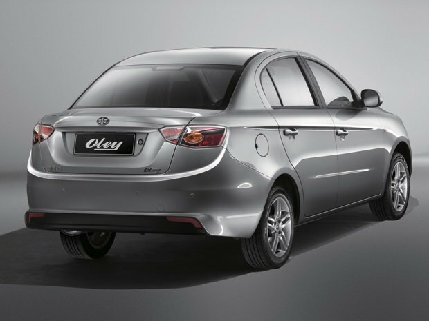 FAW Oley, , 2012–2015, Sedan: Rear three-quarter view