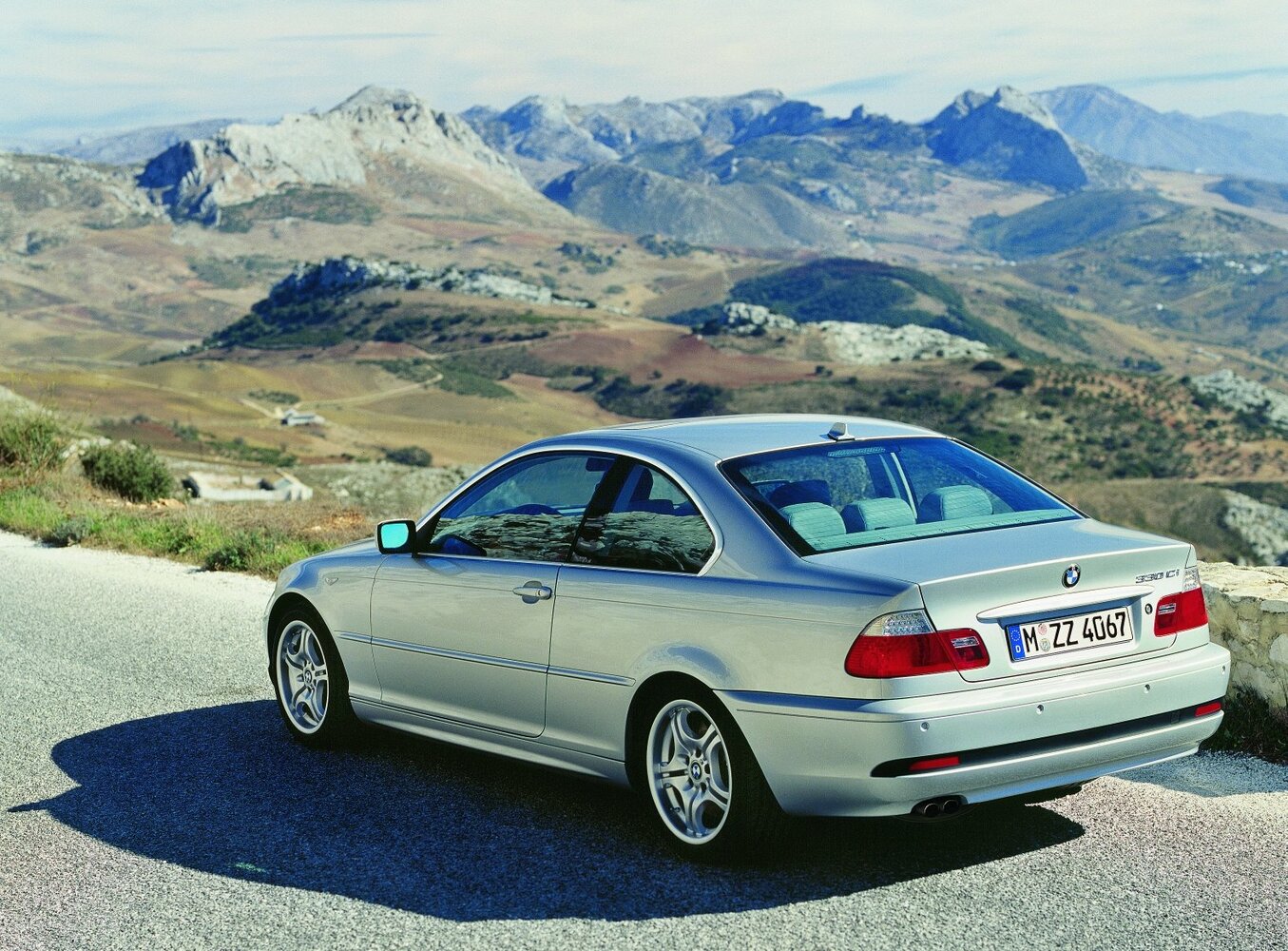 BMW 3 серии, IV (E46) Рестайлинг, 2001–2007, Купе: Вид сзади в три четверти