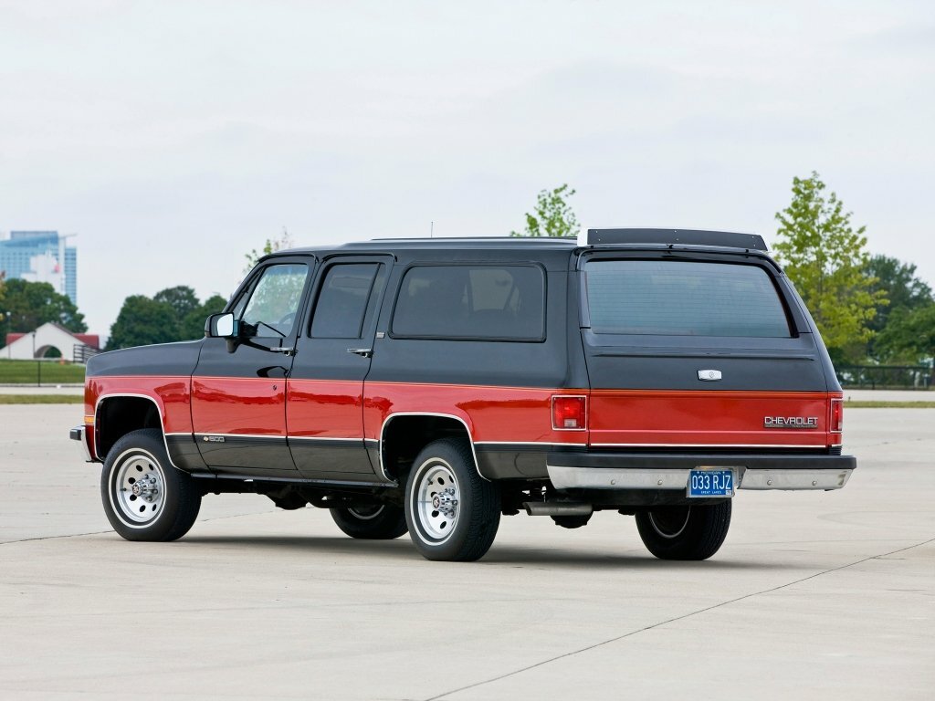 Chevrolet Suburban, VII, 1973–1991, Внедорожник 5 дв.: Вид сзади в три четверти