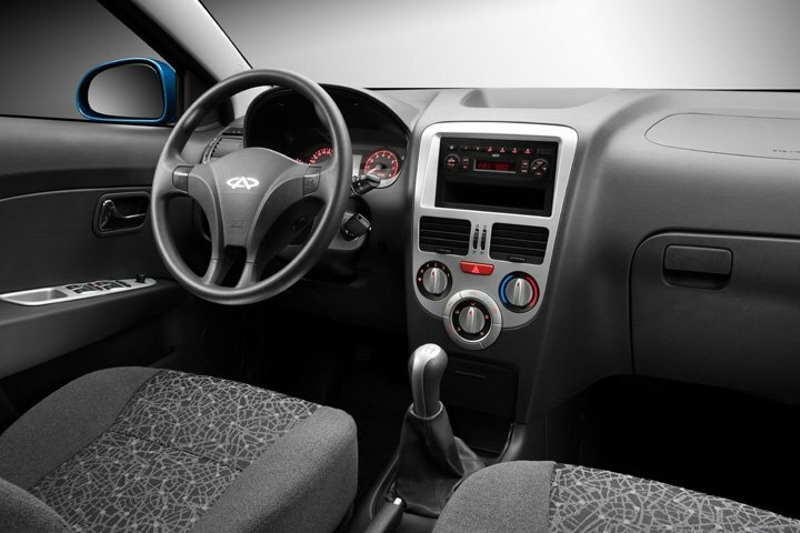 Chery Very (A13), , 2011–2014, Hatchback 5 door: Front cabin
