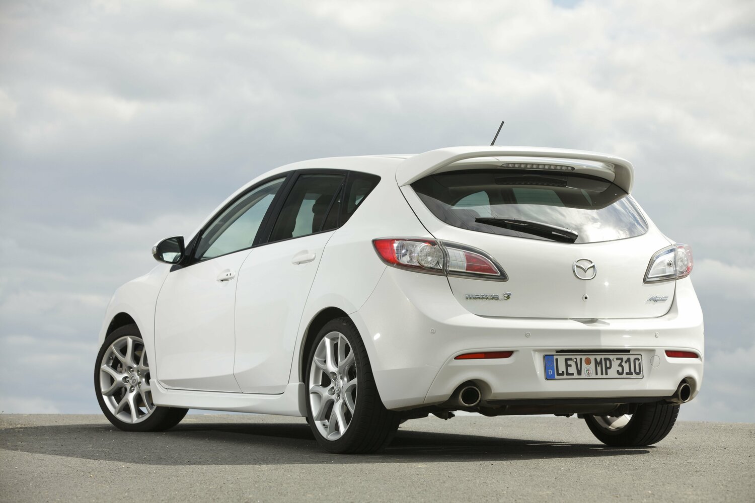 Mazda 3 MPS, II facelift, 2011–2013, Hatchback 5 door: Rear three-quarter view