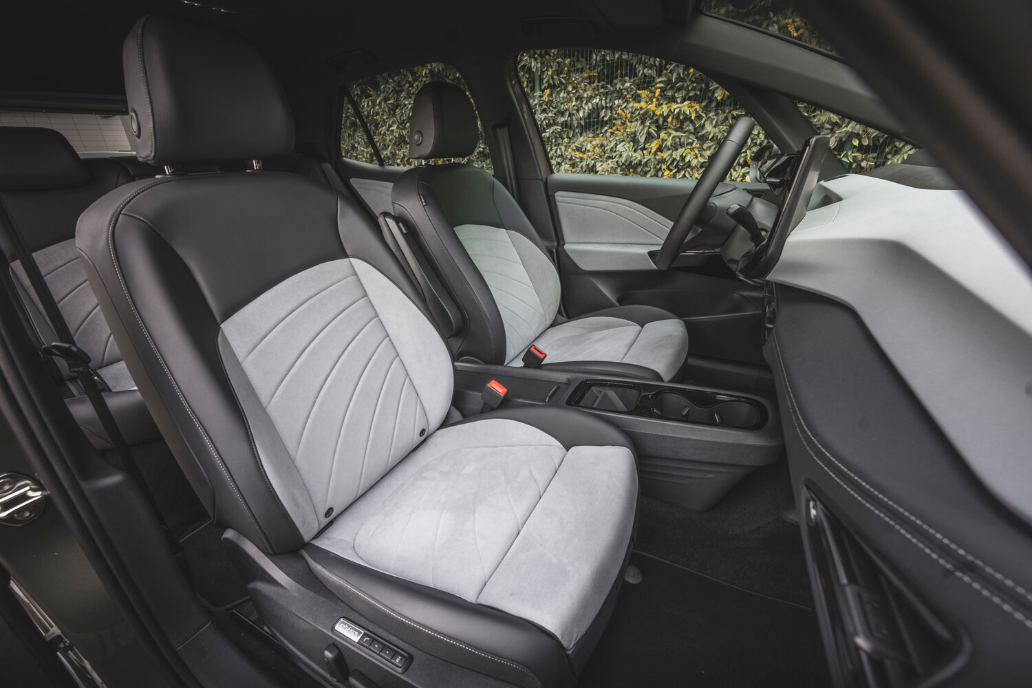 Volkswagen ID.3, I Рестайлинг, 2023–2026, Хэтчбек 5 дв.: Передняя часть салона