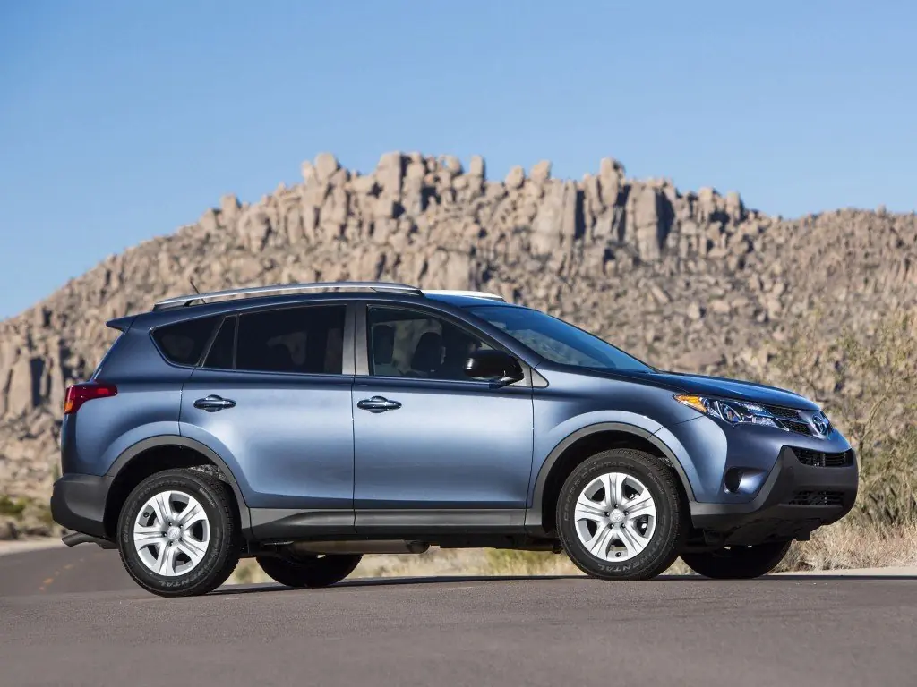 Toyota Rav4, 4 поколение, XA40, Джип/suv 5 дв., США, 11.2012 - 10.2015: фото поколения 25