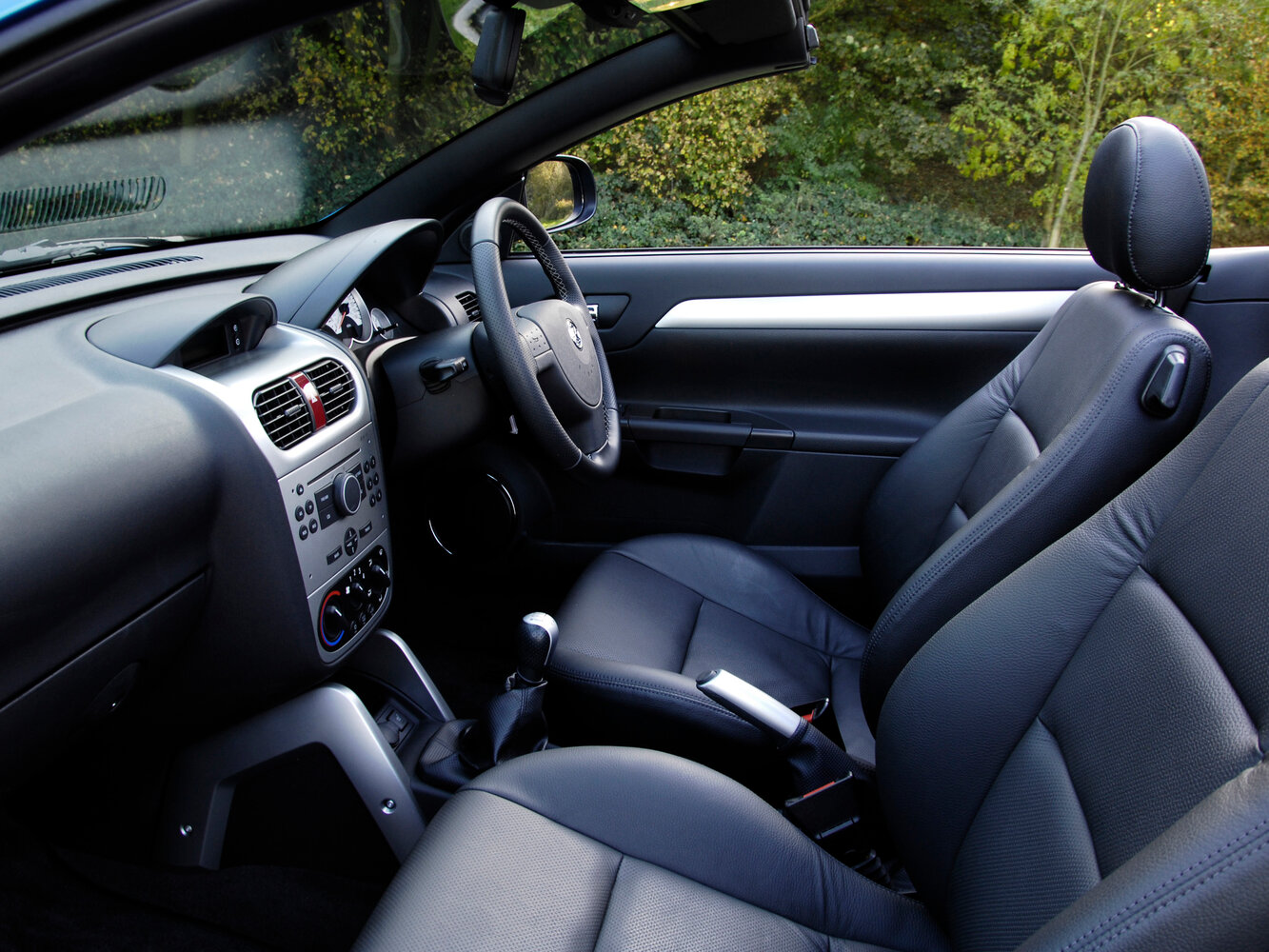 Vauxhall Tigra, B, 2004–2009, Родстер: Передняя часть салона
