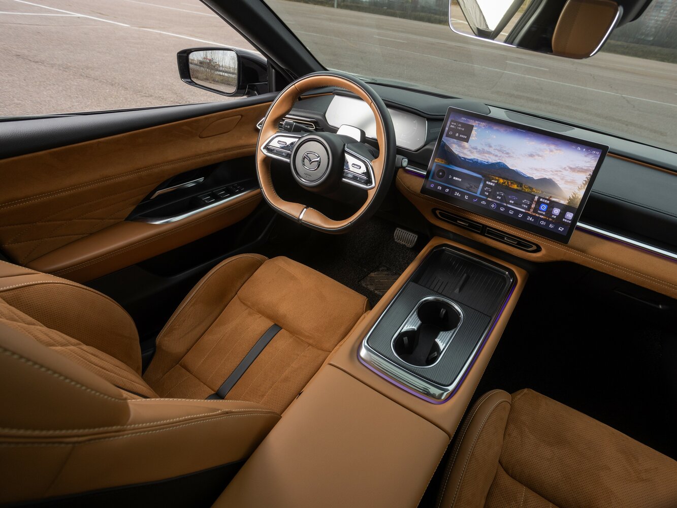 Mazda EZ-6, , 2024–2026, Liftback: Front cabin