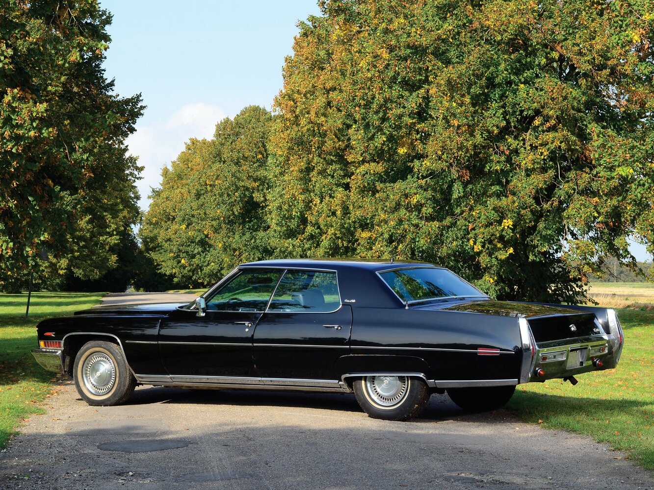 Cadillac DeVille, IV, 1971–1976, Sedan: Rear three-quarter view