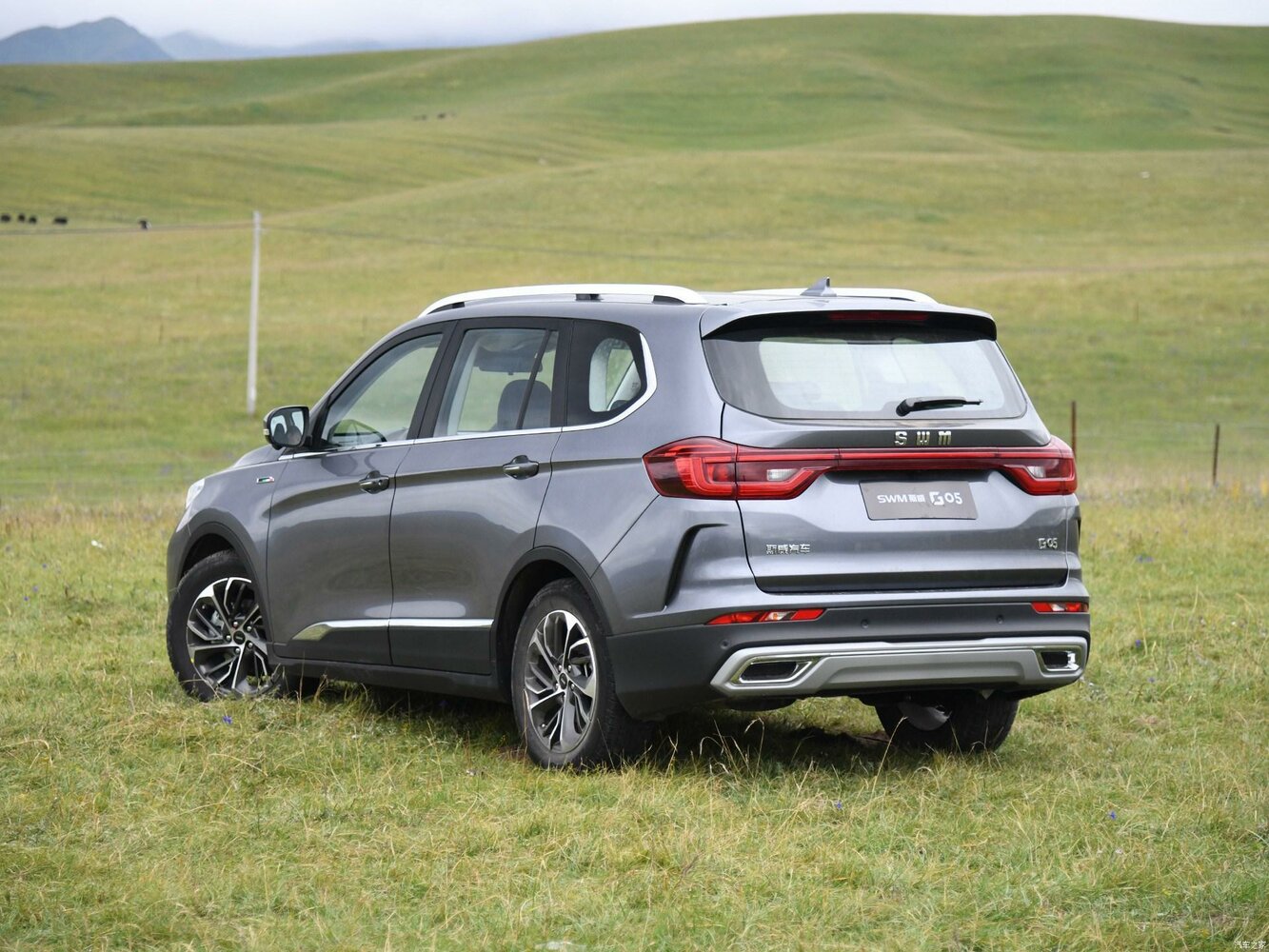 SWM G05, , 2019–2021, SUV 5 door: Rear three-quarter view
