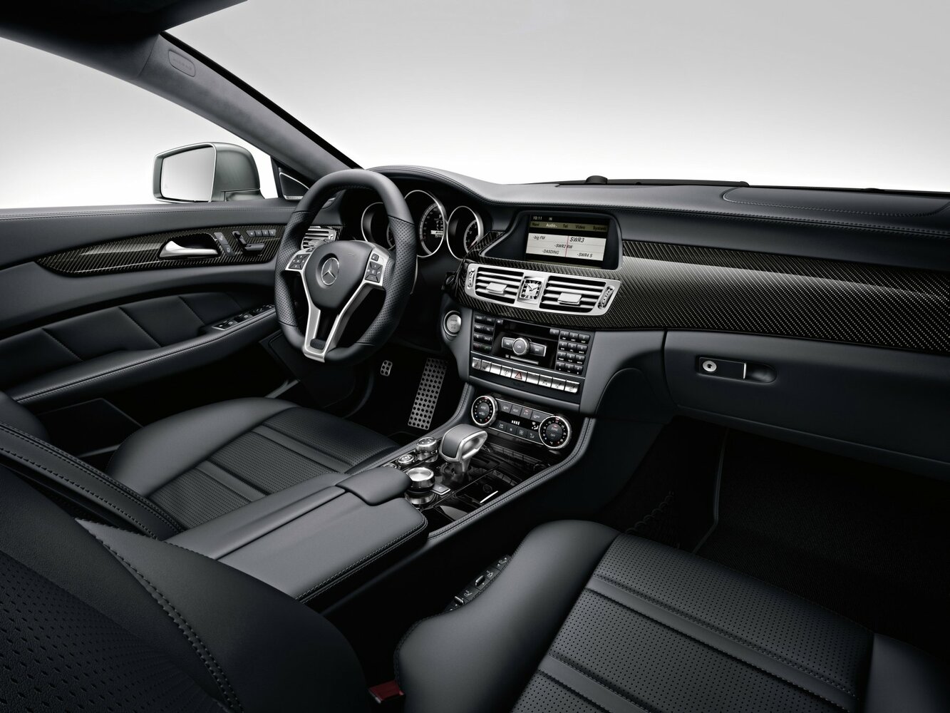Mercedes-Benz CLS AMG, II (W218), 2011–2014, Седан: Передняя часть салона