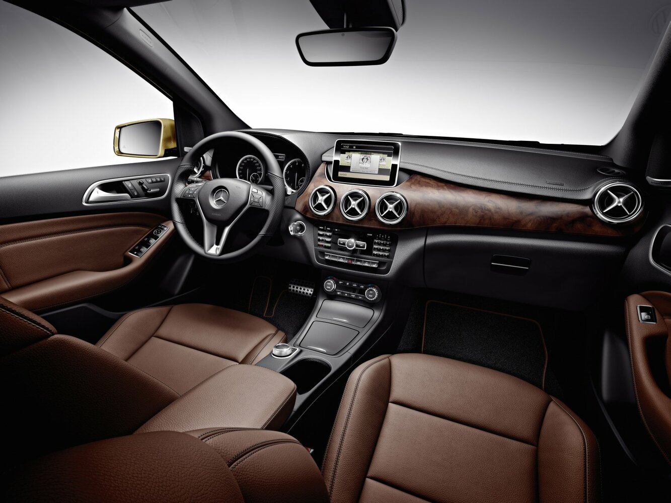 Mercedes-Benz B-Класс, II (W246), 2011–2014, Хэтчбек 5 дв.: Передняя часть салона