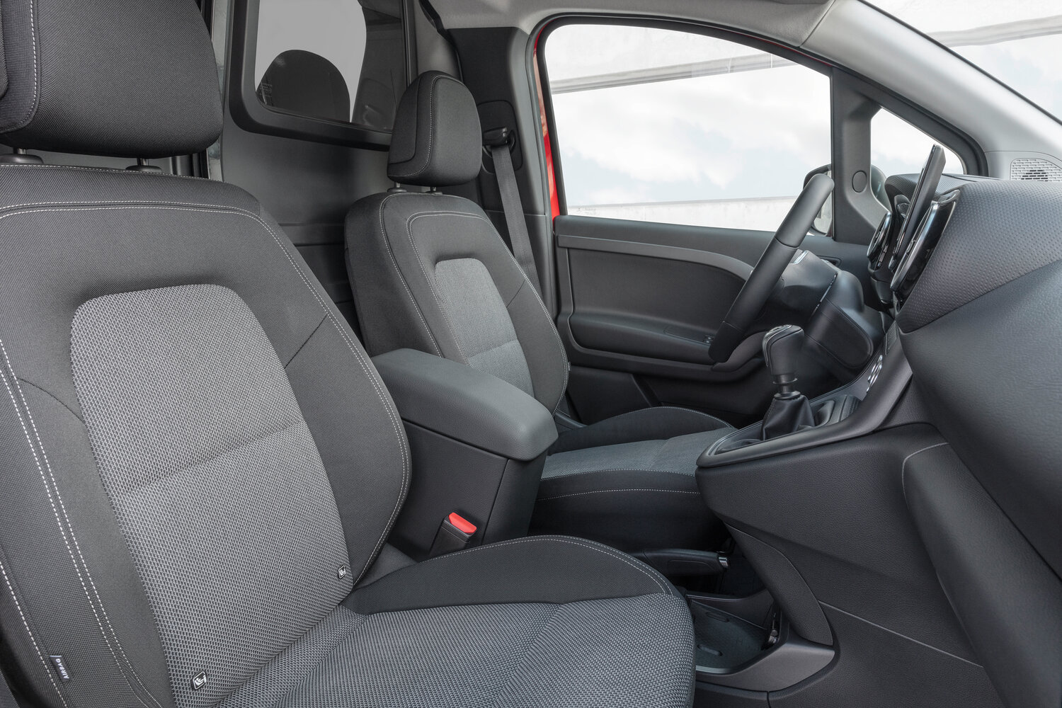 Mercedes-Benz Citan, II, 2021–2026, Фургон: Передняя часть салона