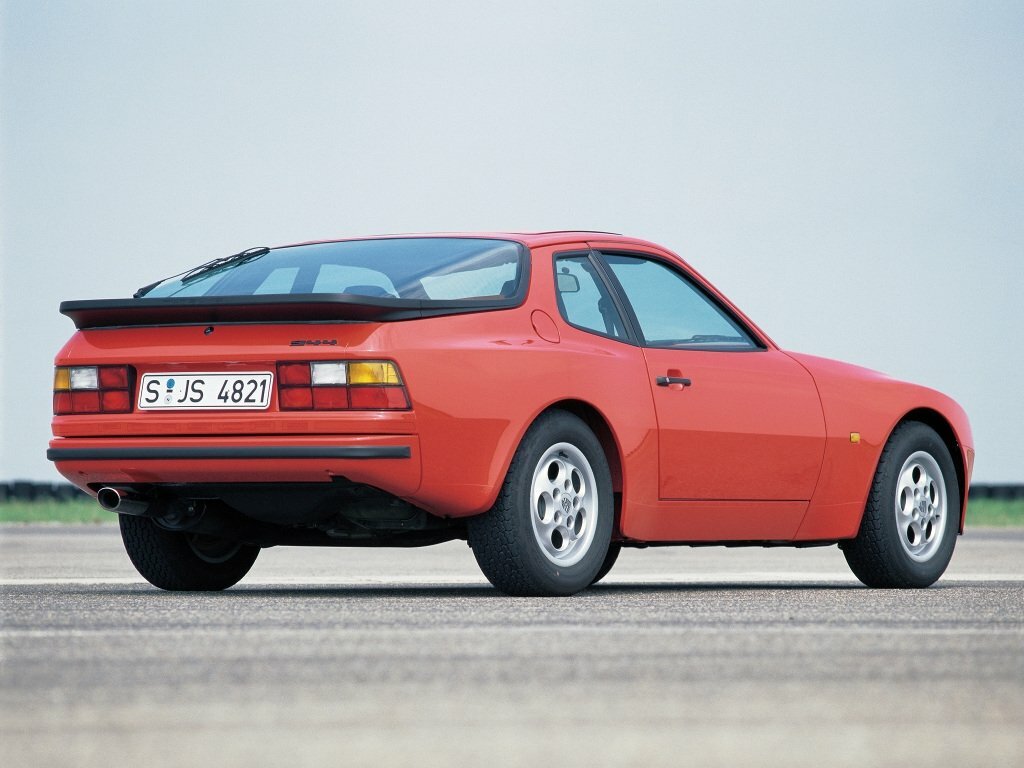 Porsche 944, , 1981–1991, Купе: Вид сзади в три четверти