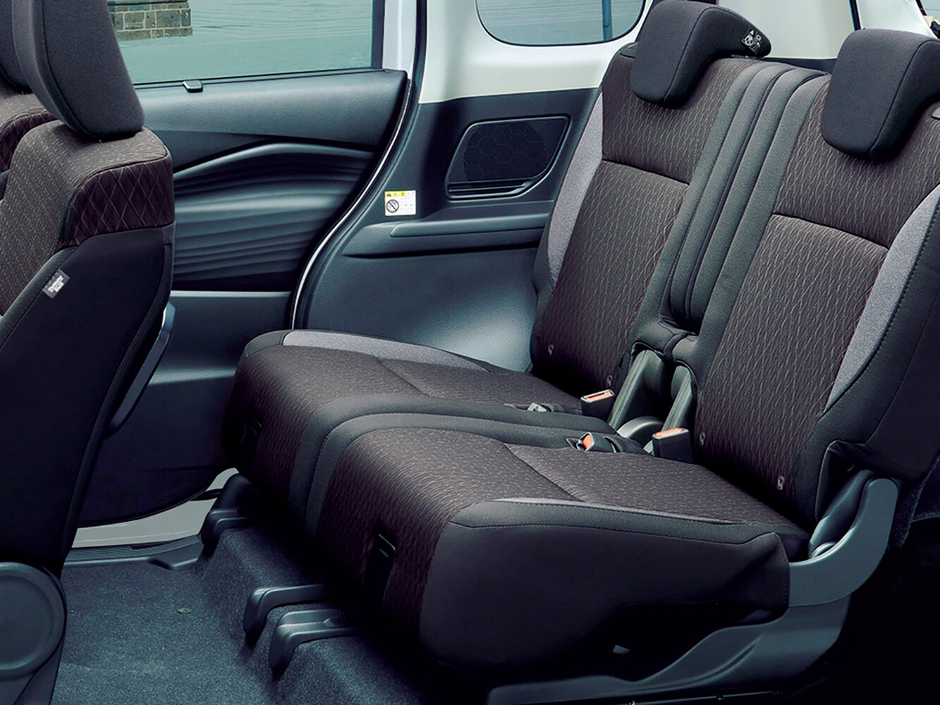 Suzuki Solio, IV Рестайлиг, 2025–2026, Minivan: Rear cabin