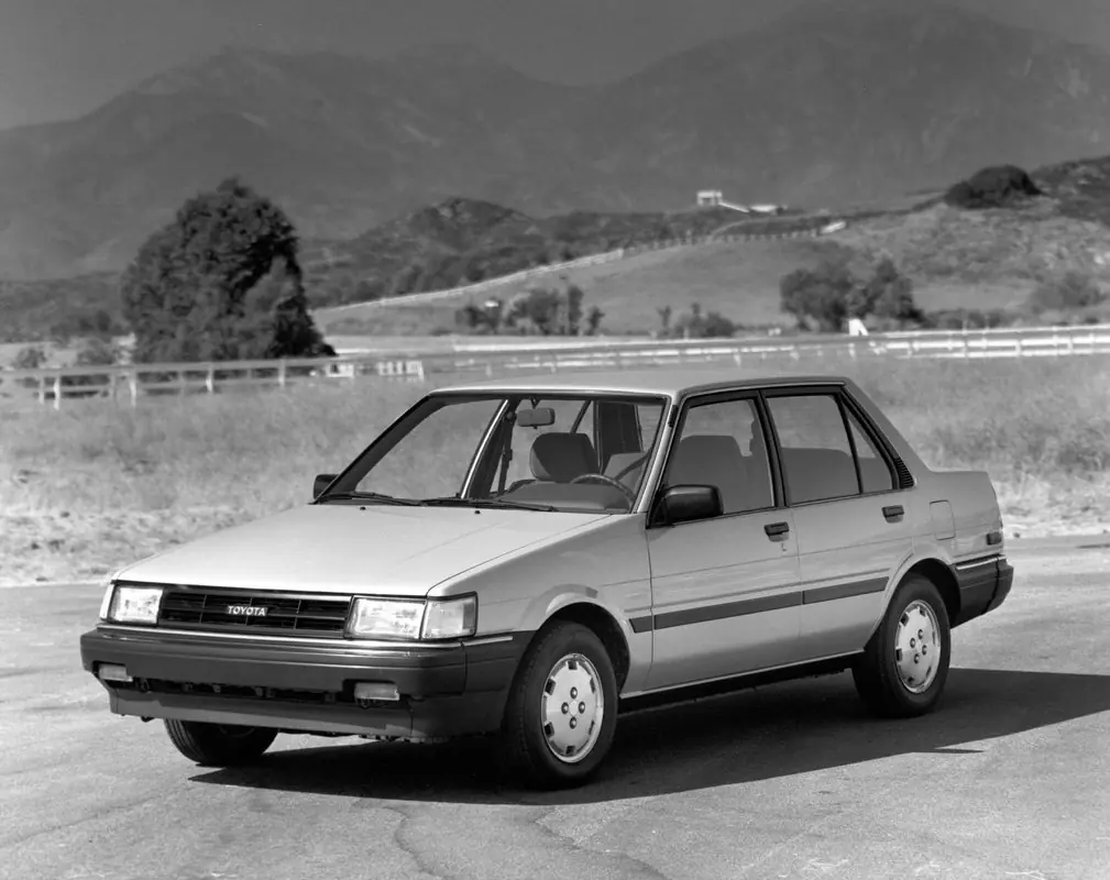 Toyota Corolla, 5 поколение, E80, Седан, США, 05.1983 - 07.1987: фото поколения 9