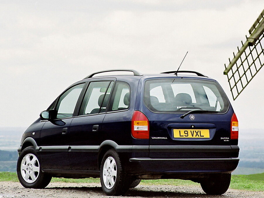 Vauxhall Zafira, A, 1999–2003, Компактвэн: Вид сзади в три четверти