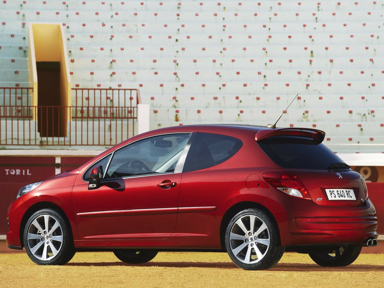 Peugeot 207, I Рестайлинг, 2009–2015, Хэтчбек 3 дв.: Вид сзади в три четверти