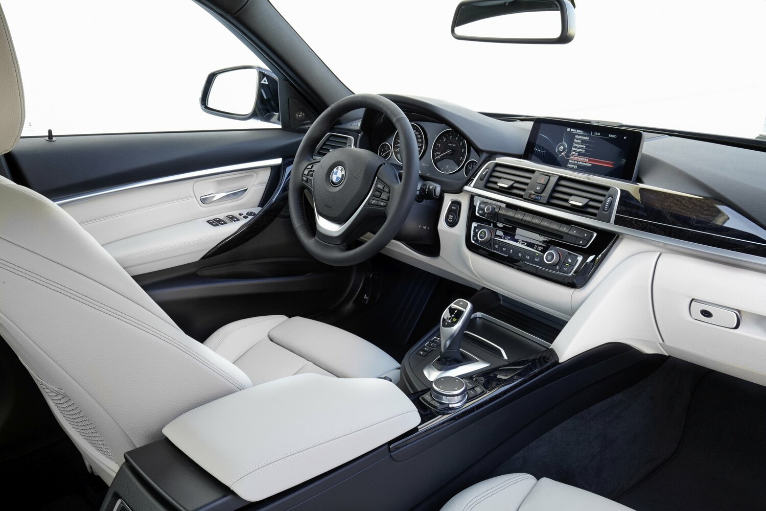 BMW 3 серии, VI (F3x) Рестайлинг, 2015–2020, Седан: Передняя часть салона