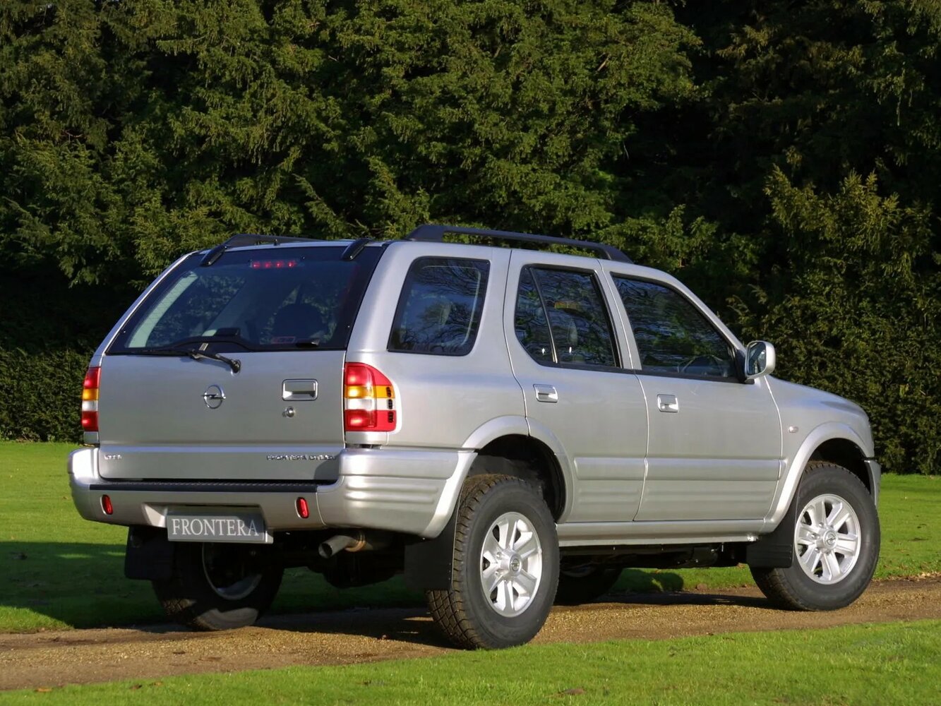 Opel Frontera, B Рестайлинг, 2001–2004, Внедорожник 5 дв.: Вид сзади в три четверти
