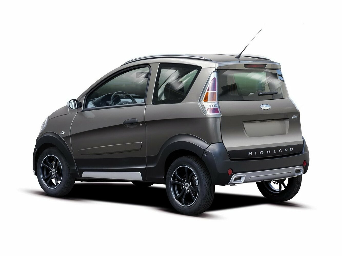 Microcar M.Go, , 2009–2014, Хэтчбек 3 дв.: Вид сзади в три четверти