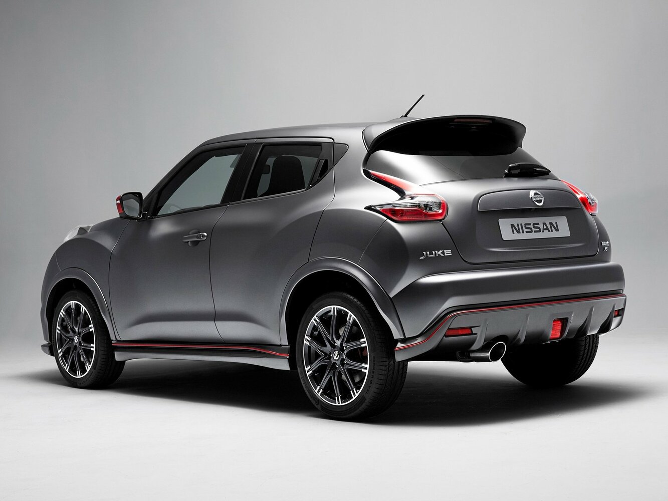 Nissan Juke Nismo, I facelift, 2014–2019, SUV 5 door RS: Rear three-quarter view