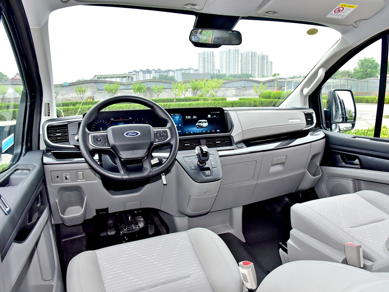 Ford Transit Custom, I (China Market), 2023–2026, Minivan SWB: Front cabin