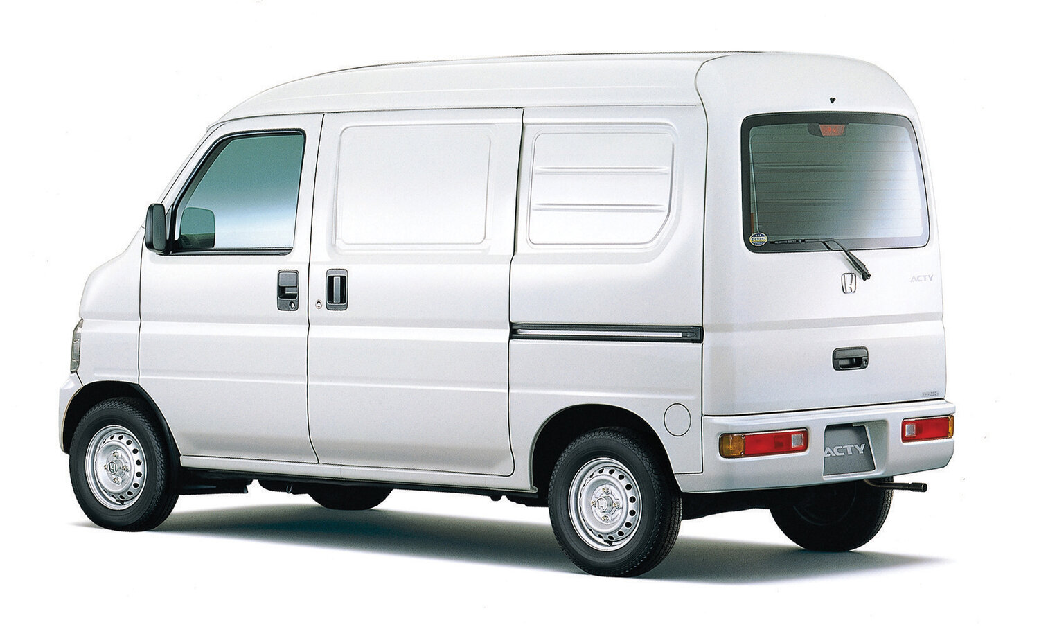 Honda Acty, III, 1999–2018, Van: Rear three-quarter view