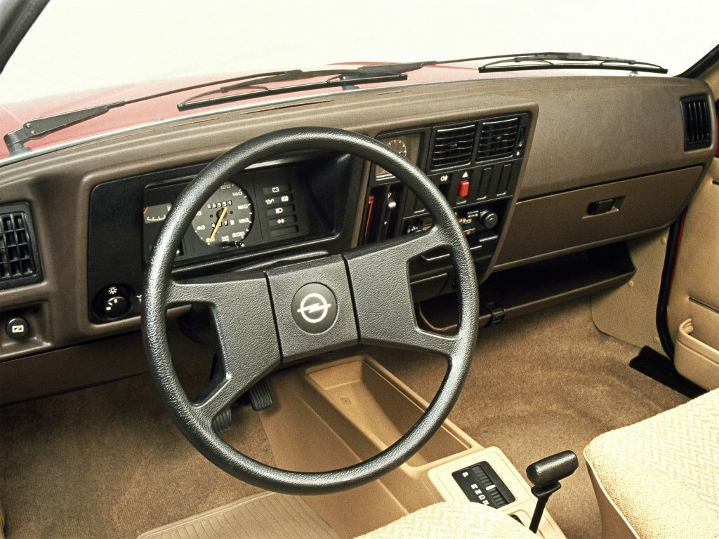 Opel Kadett, D, 1979–1984, Универсал 5 дв.: Передняя часть салона